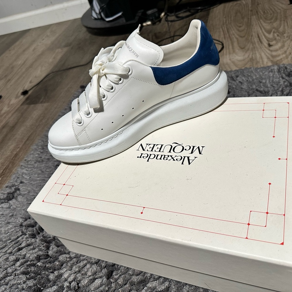 Alexander McQueen Size 40